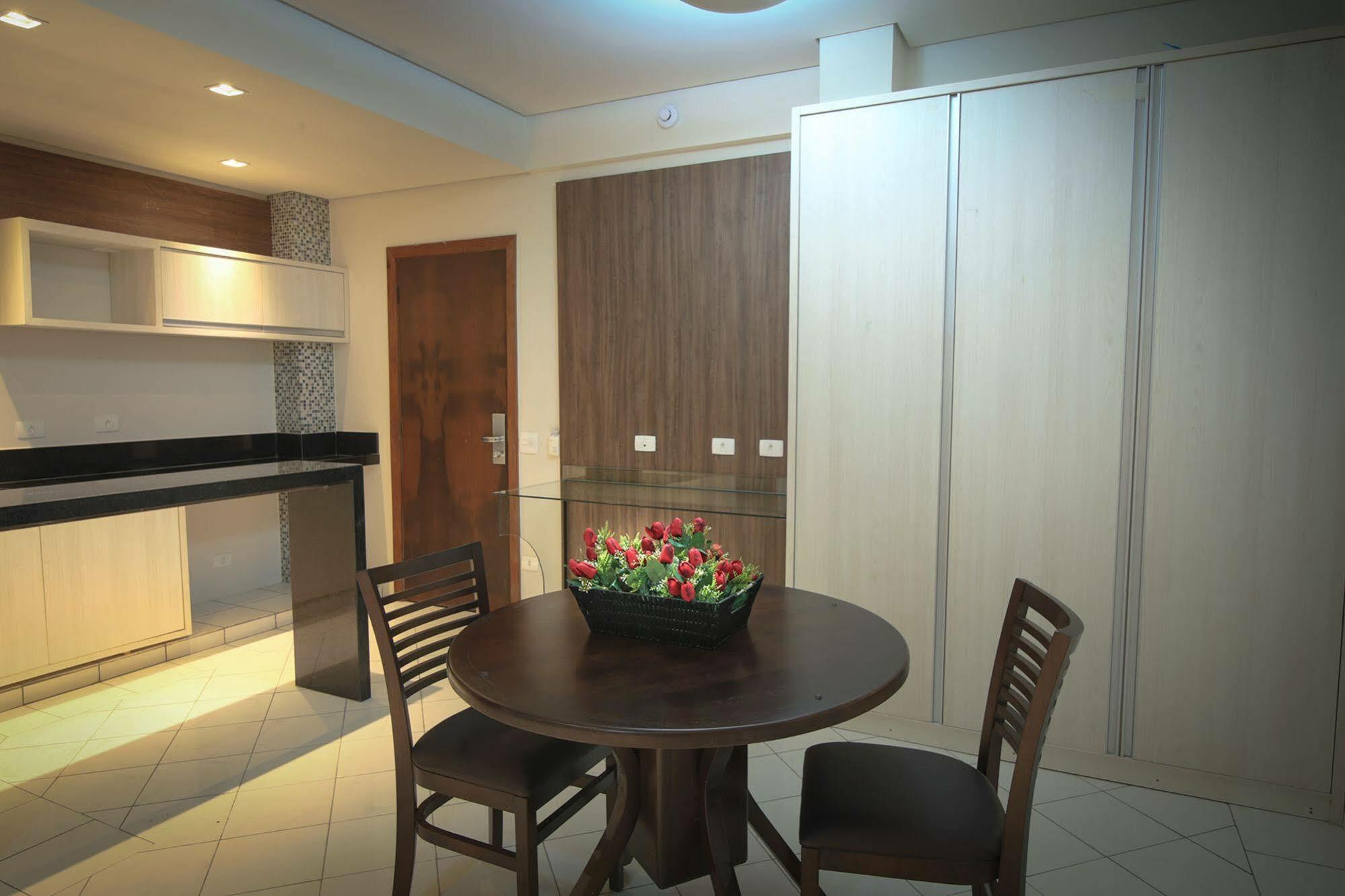 London Hotel 3*